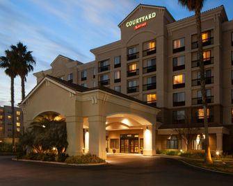 Courtyard by Marriott Newark Silicon Valley - Newark - Edificio
