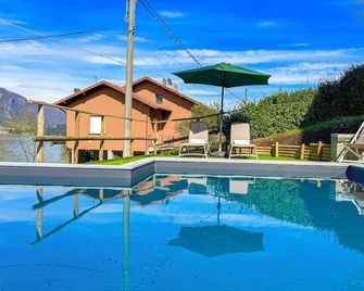 Portobello Apartments: Francesca by Lago Reisen - Lezzeno - Bazén
