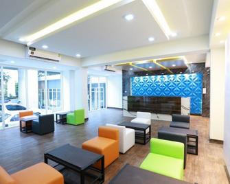 2Bedtel - Bangkok - Lobby