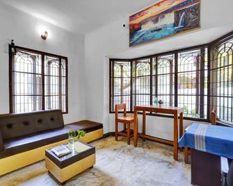 Hostel Gandhi - Chennai - Wohnzimmer