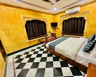 Hotel Royal Queen Jaisalmer - Jaisalmer - Soveværelse