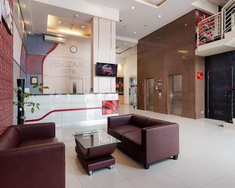 Bekizaar Hotel Surabaya - Σουραμπάγια - Σαλόνι ξενοδοχείου