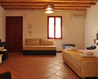 The Varos Residences - Város - Sala de estar