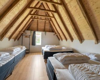 Comfortable Holiday Home in Voorst With Garden - Voorst Oude IJsselstreek - Bedroom