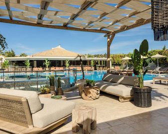 Avithos Resort Apartments Hotel - Svoronata