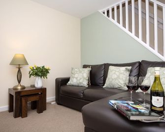 Finest Retreats - Ellie-Jo Cottage - Banff - Phòng khách