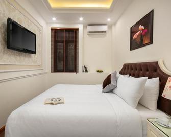 Trang Trang Luxury Hotel - Hanoi - Bedroom