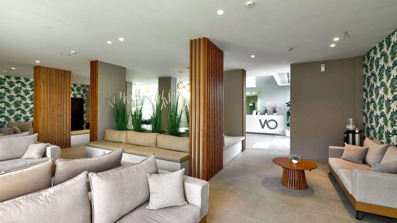 White Olive Premium Laganas