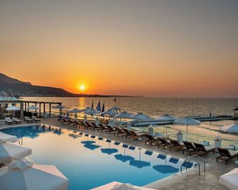 Alexander Beach Hotel & Village Resort - Mália - Pool