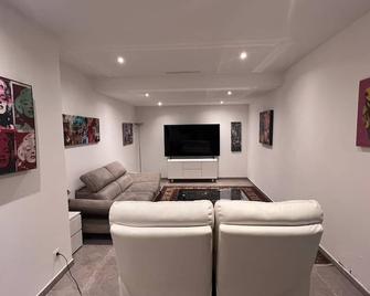 Villa Vue Mer Contemporaine avec,piscine, Hammam Jacuzzi - Mougins - Sala de estar