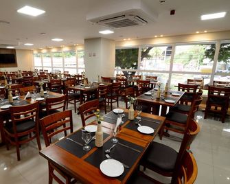 Easy Hotel Cachoeiro de Itapemirim by Atlantica - Cachoeiro de Itapemirim - Restaurante