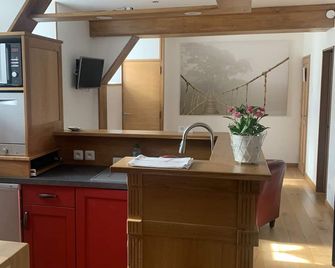 Le Clos Des Tilleuls - D Day Home - Coutances - Zimmerausstattung