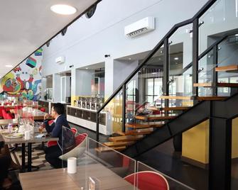 Moritz Hotel Rsab Harapan Kita - Jakarta - Bar