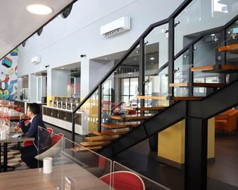 Moritz Hotel Rsab Harapan Kita - Jakarta - Bar