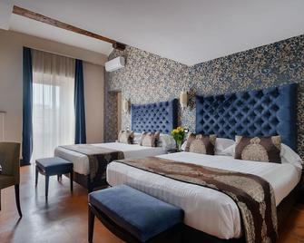 Unica Suites Rome - Rome - Bedroom