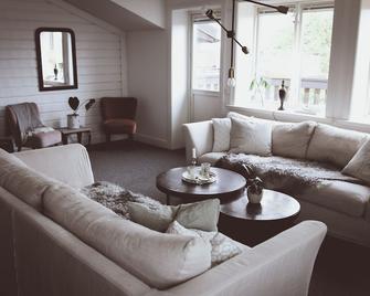 Hotell Villa Borgen - Visby - Sala de estar