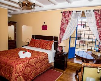 Kori Gems Inn - Cusco - Yatak Odası