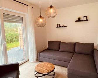 Ferienhaus am Seedeich - Emden - Huiskamer