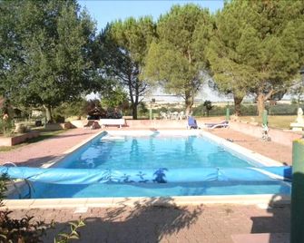 La Tour de Pérès - Castéra-Verduzan - Piscina