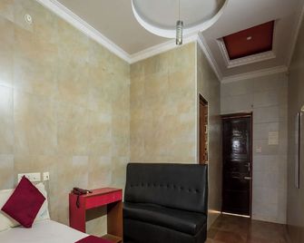 sagar Residency - Pondicherry - Bedroom