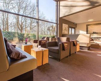 Wellness Escape Near Attractions with Parking and Pool - Bergen op Zoom - Sala de estar