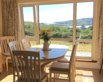 Holiday home in Southern Ireland, sea view, secluded location Wild Atlantic Way - Skibbereen - Dining room