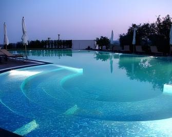 Kallikoros Country Resort & Spa - Noto - Piscine