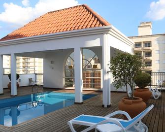 Vitória Hotel Residence Newport - Campinas - Bể bơi