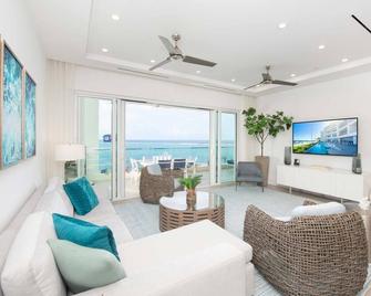 Rum Point Resort 306 - North Side - Living room