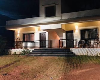 Raikar Guest House - Bogmalo - Edificio
