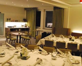 Hotel am Berg Eßlingen - Esslingen am Neckar - Restaurant