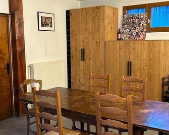Reopening After Renovation Chalet Sleeps 8, Large Garden. Serre Chevalier - Le Monêtier-les-Bains - Salle à manger