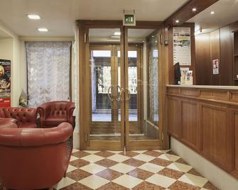 Hotel Commercio & Pellegrino - ונציה - לובי