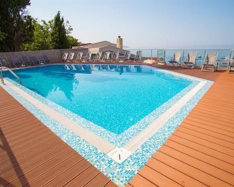 Niksic Hotel - Sutomore - Pool