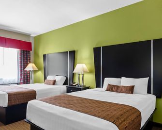 Rodeway Inn - Dilley - Bedroom