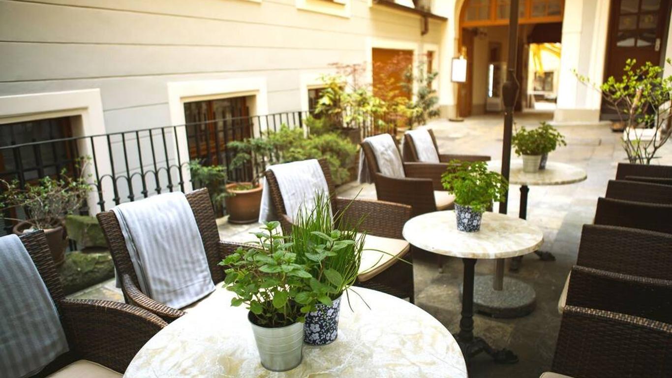 فندق ميتامورفيس