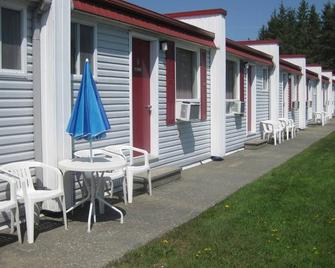 Motel de la Pente Douce - Magog - Patio