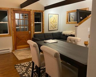 Chalet In The Woods On 30+ Acres! - Leadville - Eetruimte