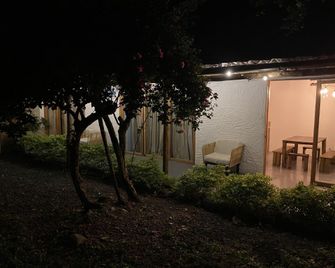 Casa Boutique Remolino - Utica - Patio