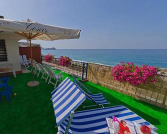 Real Park Hotel - Lavagna - Балкон