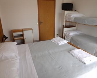 Hotel Alb's - Alba Adriatica - Slaapkamer