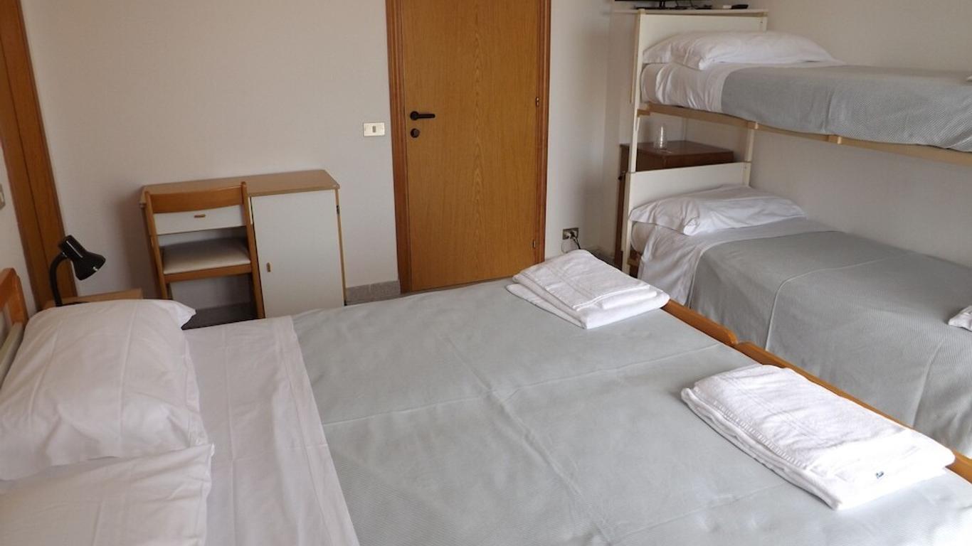 Hotel Alb's