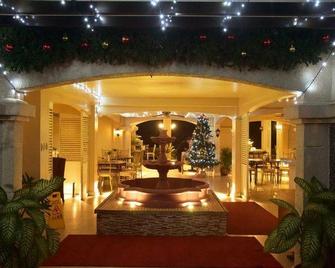 Forest Crest Nature Hotel And Resort Powered By Aston - Nasugbu - Lobby