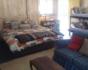 Self Catering Accommodation In The Midlands, Hilton. Pmb,. Kzn - Pietermaritzburg - Schlafzimmer