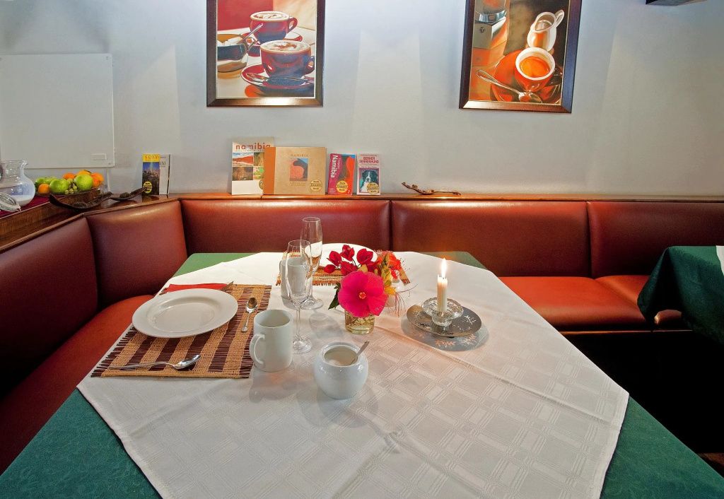Giardino Boutique Hotel - סוואקופמונד - מסעדה