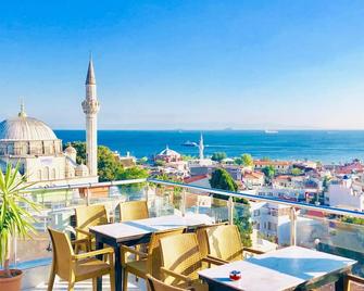 Art City Hotel Istanbul - Istanbul - Balcony