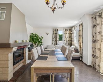 Roissy Chambres - Roissy-en-France - Dining room