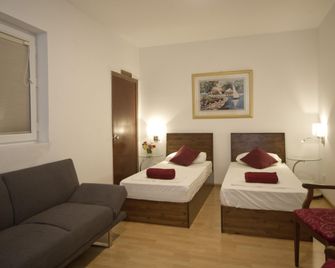 Marco Polo Malta Hostel - St. Julian's - Stue