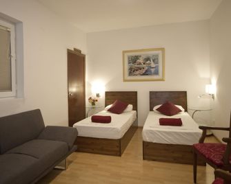 Marco Polo Malta Hostel - St. Julian's - Stue