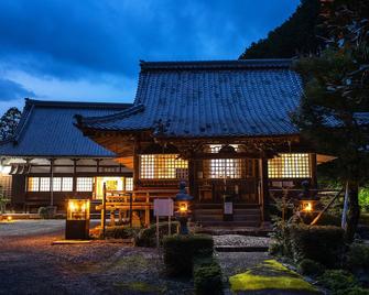 Temple Hotel Daitaiji - Nachikatsuura - Building